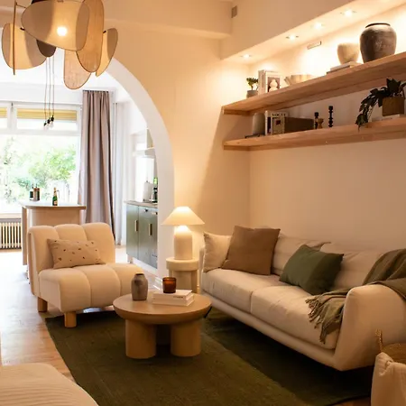Apartman Mit Terrasse Und Blick Ins Gruene Kassel